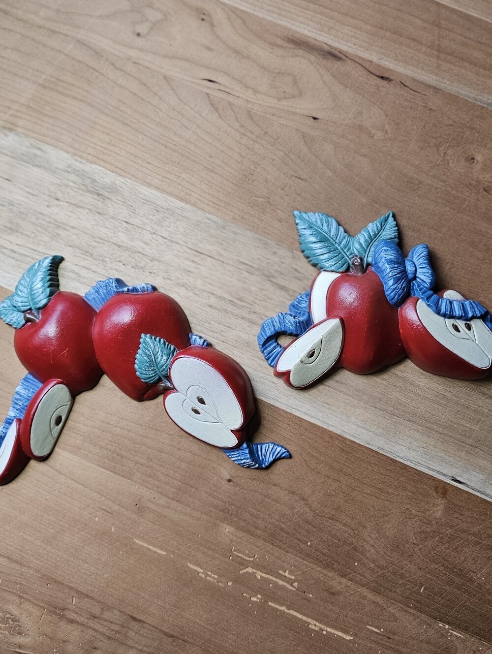 Red Apple Ribbon Wall Plaques Decor Set Homco 1998 Home Interiors 7626